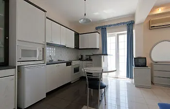 Hotel Delta 3*